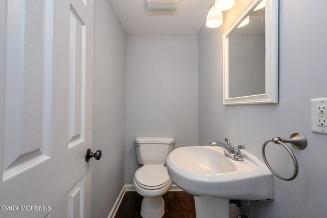 19 Mount Street, Red Bank, NJ 07701