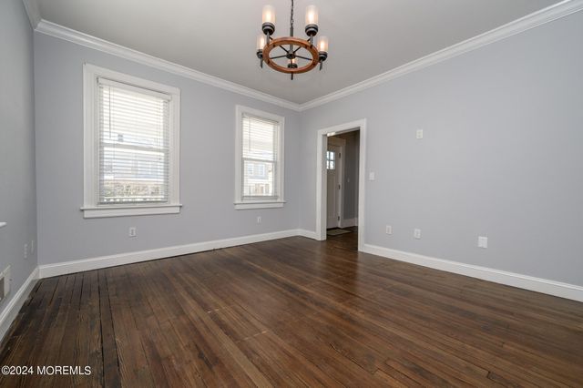 19 Mount Street, Red Bank, NJ 07701