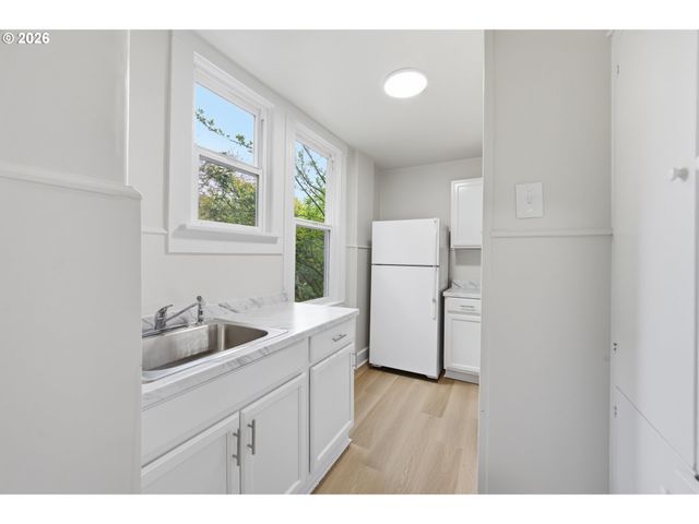 2532 Se 17TH Ave, Portland, OR 97202