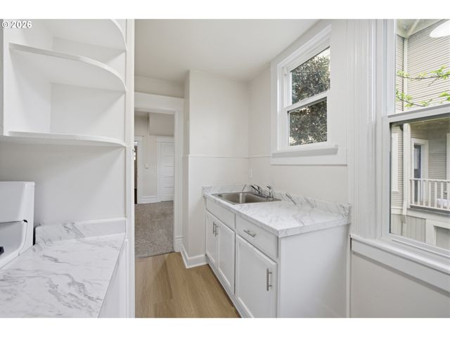 2532 Se 17TH Ave, Portland, OR 97202