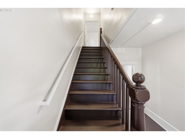 2532 Se 17TH Ave, Portland, OR 97202