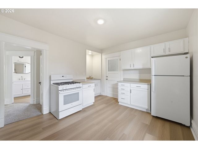 2532 Se 17TH Ave, Portland, OR 97202