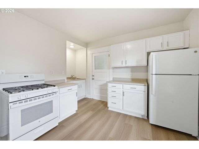 2532 Se 17TH Ave, Portland, OR 97202