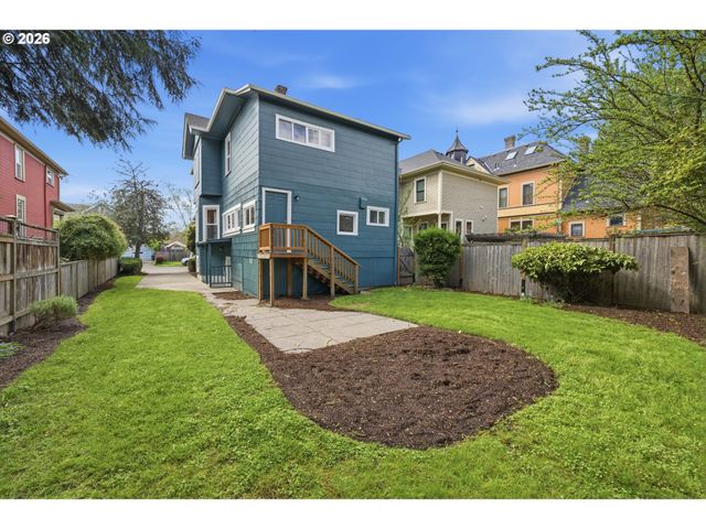 2532 Se 17TH Ave, Portland, OR 97202
