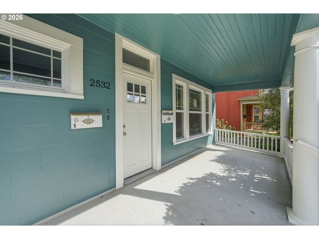 2532 Se 17TH Ave, Portland, OR 97202
