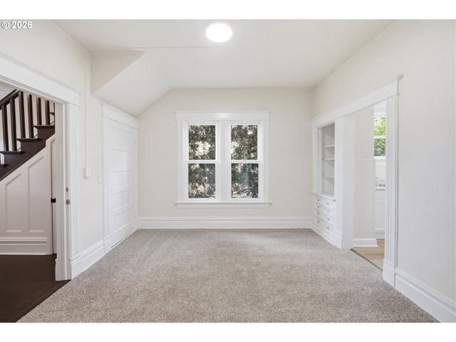 2532 Se 17TH Ave, Portland, OR 97202