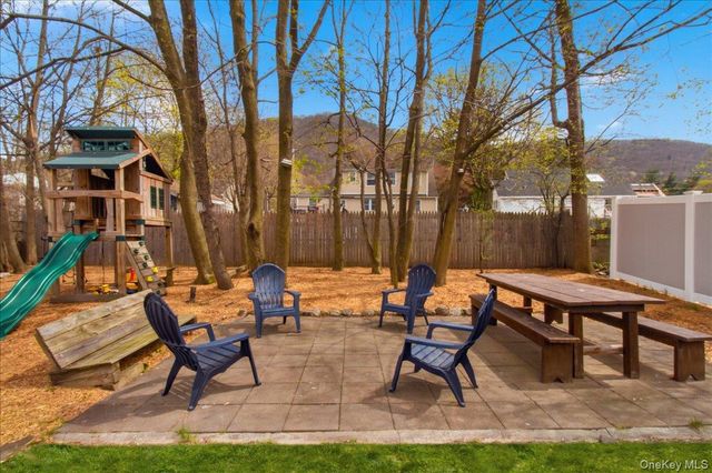 42 Rende Drive, Beacon, NY 12508