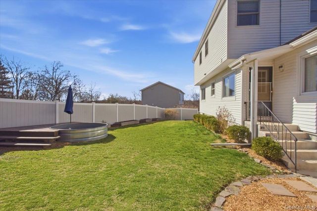 42 Rende Drive, Beacon, NY 12508