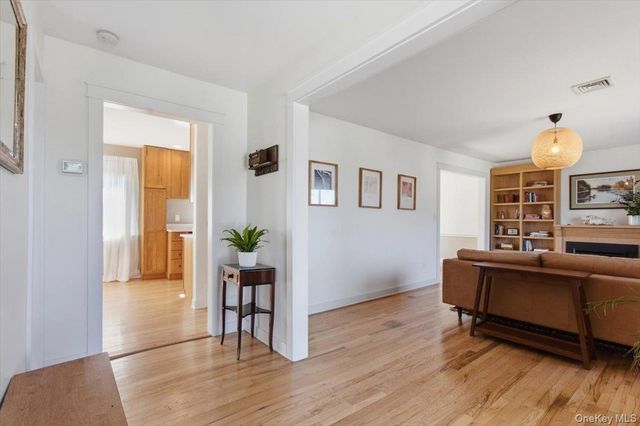 42 Rende Drive, Beacon, NY 12508
