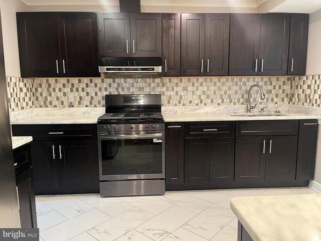 7708 EDMONSTON RD, College Park, MD 20740