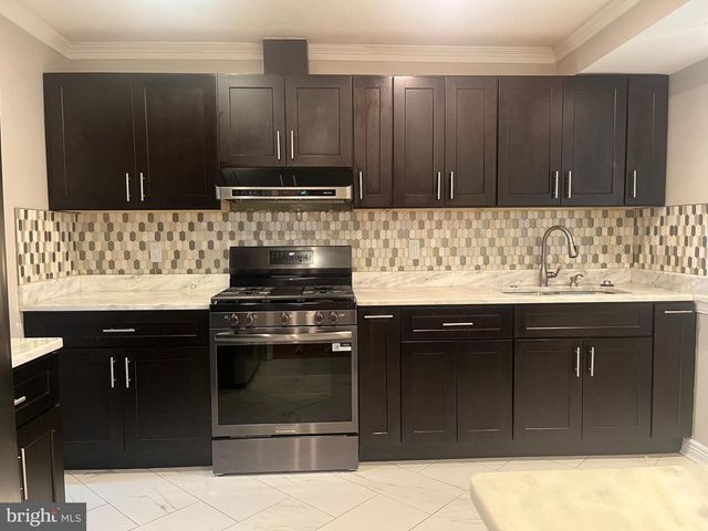 7708 EDMONSTON RD, College Park, MD 20740