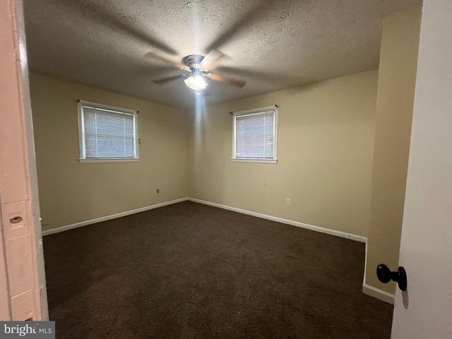 7708 EDMONSTON RD, College Park, MD 20740