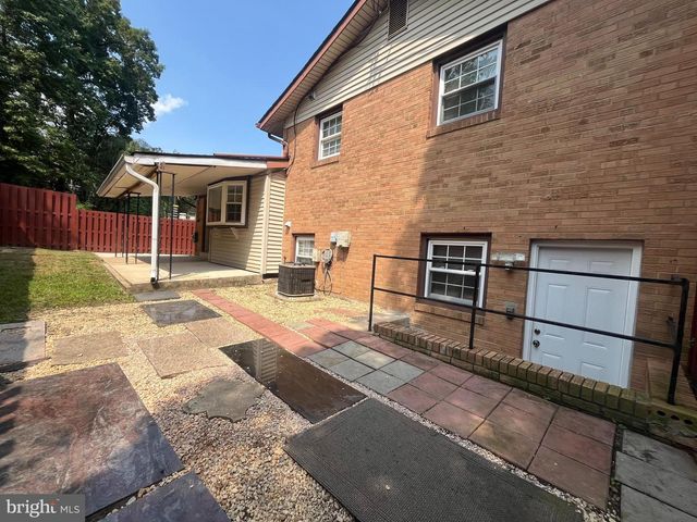 7708 EDMONSTON RD, College Park, MD 20740
