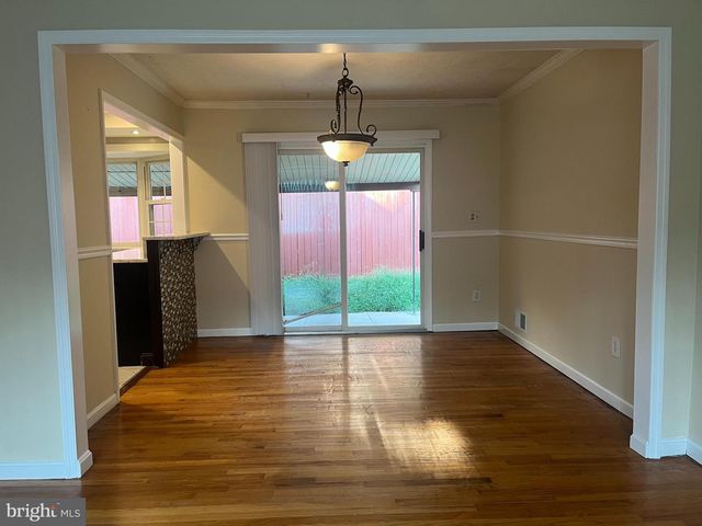 7708 EDMONSTON RD, College Park, MD 20740