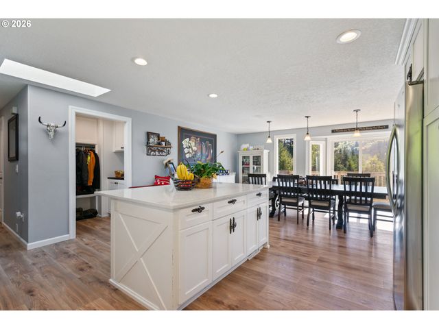 21303 Sw HELLS CANYON Rd, Sherwood, OR 97140