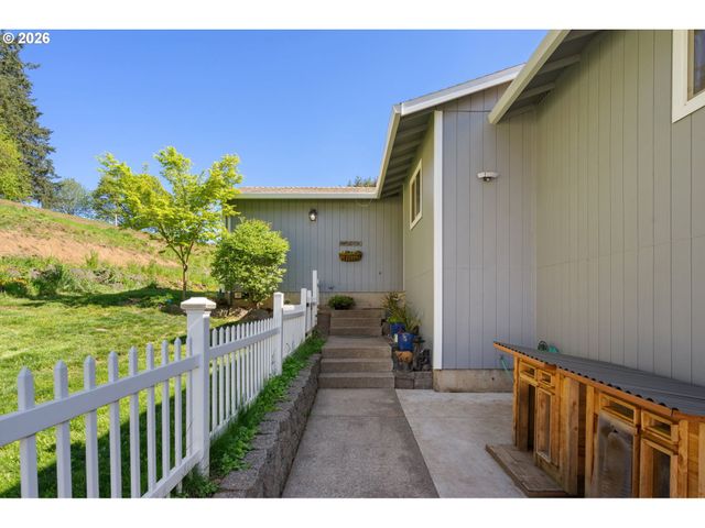 21303 Sw HELLS CANYON Rd, Sherwood, OR 97140
