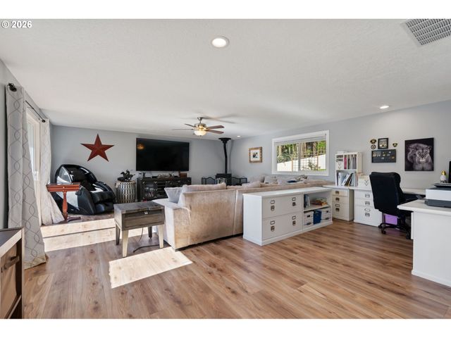 21303 Sw HELLS CANYON Rd, Sherwood, OR 97140
