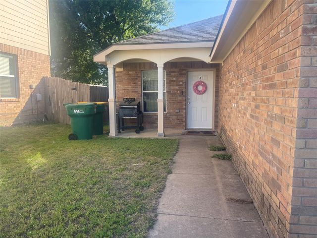 704 Claremont PKWY A AND B, Marble Falls, TX 78654