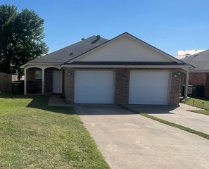 704 Claremont PKWY A AND B, Marble Falls, TX 78654