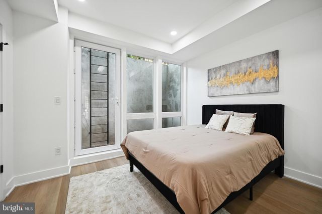 1372 BRYANT STREET # 201, Washington, DC 20018