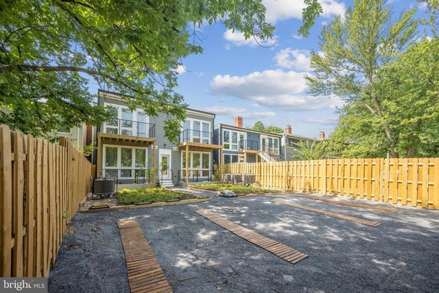 1372 BRYANT STREET # 201, Washington, DC 20018