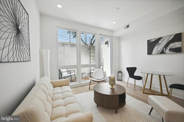 1372 BRYANT STREET # 201, Washington, DC 20018