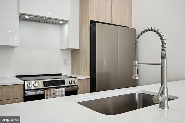 1372 BRYANT STREET # 201, Washington, DC 20018