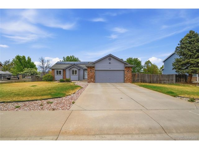 859 N 7th St, Johnstown, CO 80534
