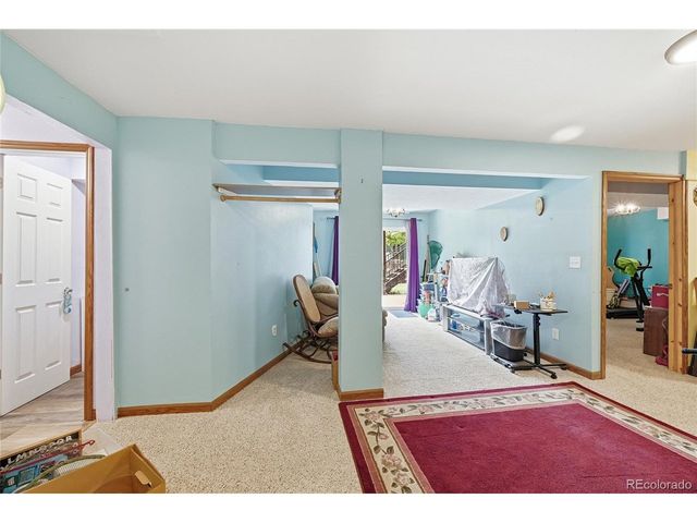 859 N 7th St, Johnstown, CO 80534