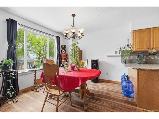 859 N 7th St, Johnstown, CO 80534