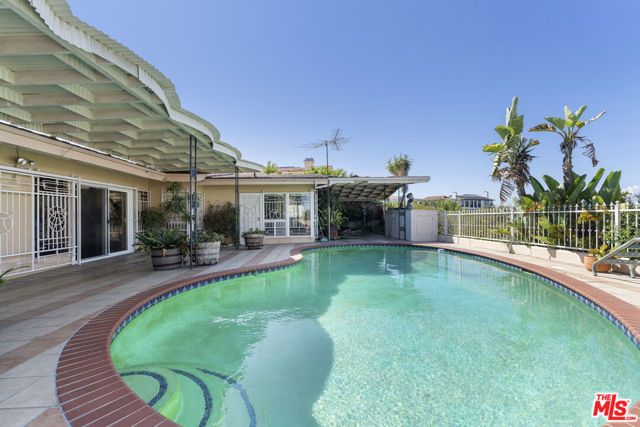 4555 Don Diego Drive, Los Angeles, CA 90008
