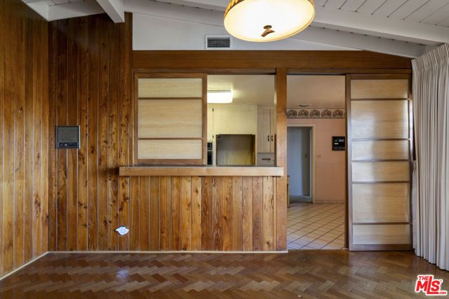 4555 Don Diego Drive, Los Angeles, CA 90008