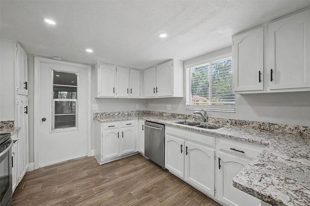 28353 TANGLEWOOD DRIVE, Wesley Chapel, FL 33543