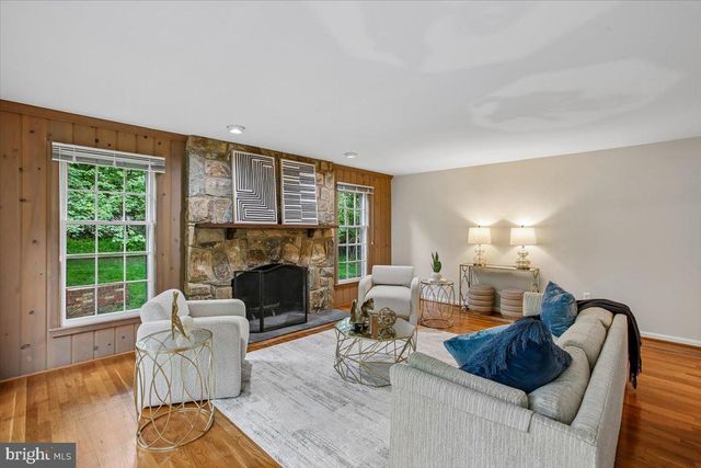 9208 FALL RIVER LN, Potomac, MD 20854