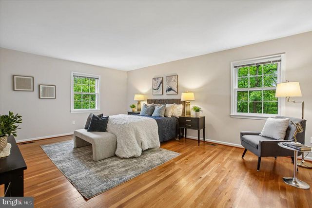 9208 FALL RIVER LN, Potomac, MD 20854