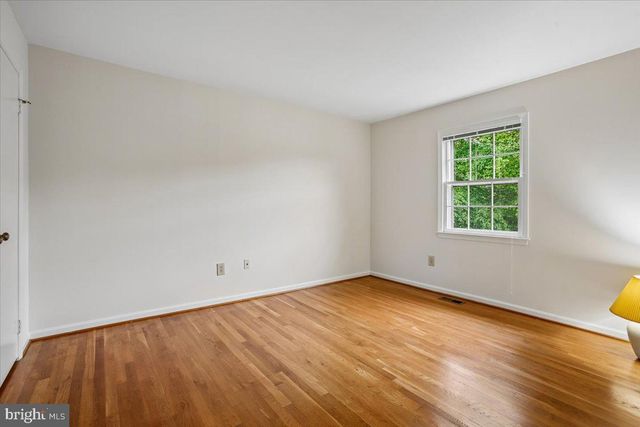 9208 FALL RIVER LN, Potomac, MD 20854