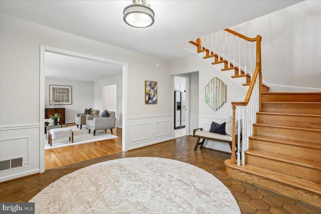 9208 FALL RIVER LN, Potomac, MD 20854
