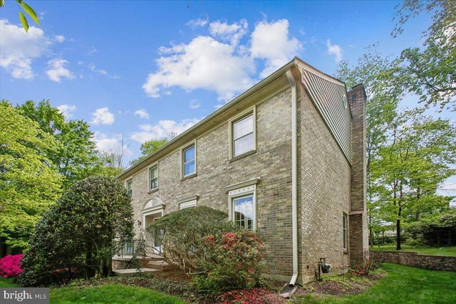 9208 FALL RIVER LN, Potomac, MD 20854