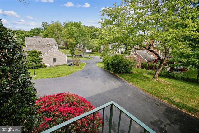 9208 FALL RIVER LN, Potomac, MD 20854