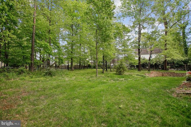 9208 FALL RIVER LN, Potomac, MD 20854