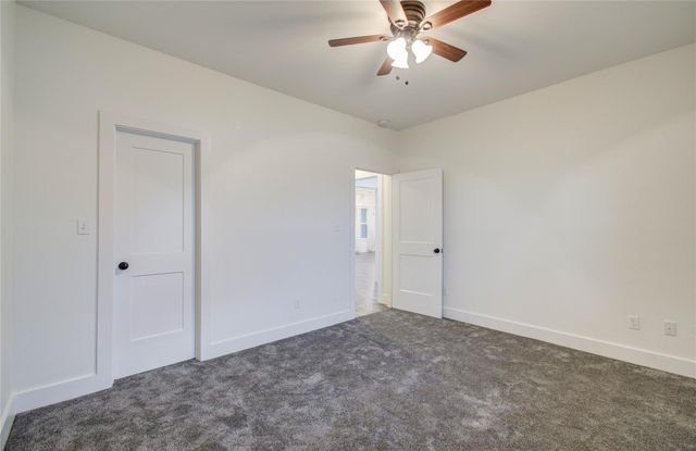 401 S Blackwell Street, La Porte, TX 77571