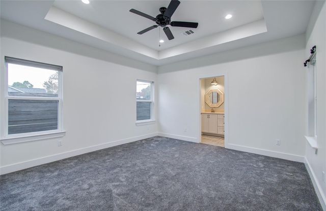 401 S Blackwell Street, La Porte, TX 77571