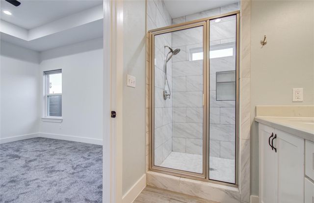 401 S Blackwell Street, La Porte, TX 77571