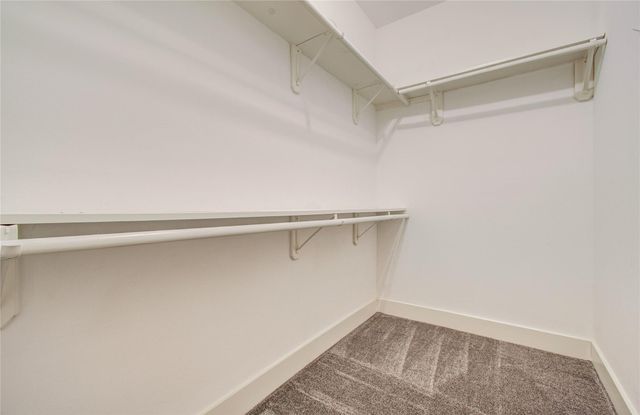 401 S Blackwell Street, La Porte, TX 77571