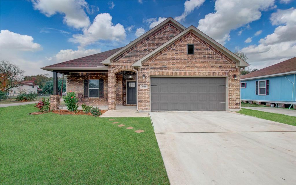 401 S Blackwell Street, La Porte, TX 77571