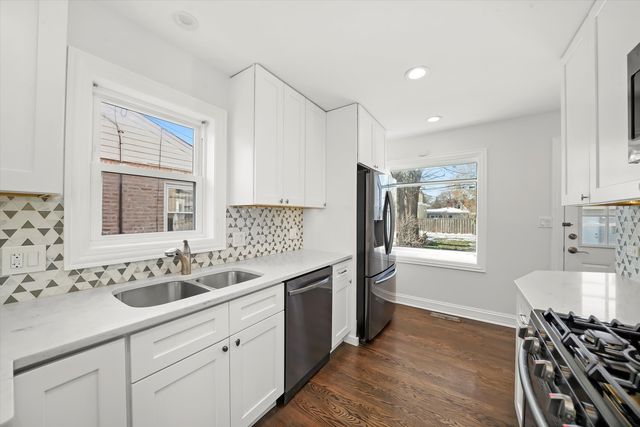 7518 Karlov Avenue, Skokie, IL 60076