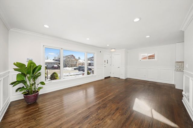 7518 Karlov Avenue, Skokie, IL 60076