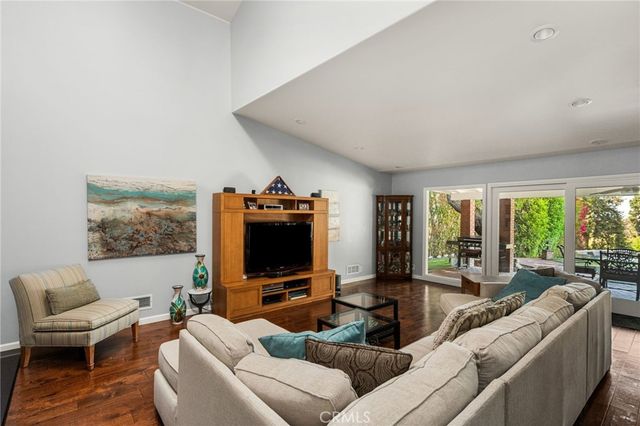 8355 La Sierra, Whittier, CA 90605