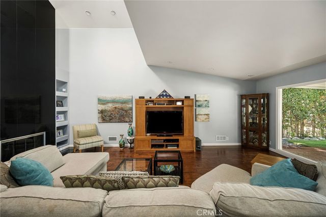 8355 La Sierra, Whittier, CA 90605