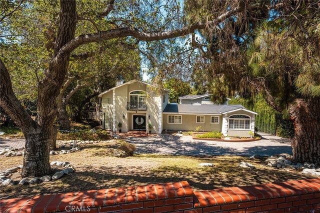 8355 La Sierra, Whittier, CA 90605